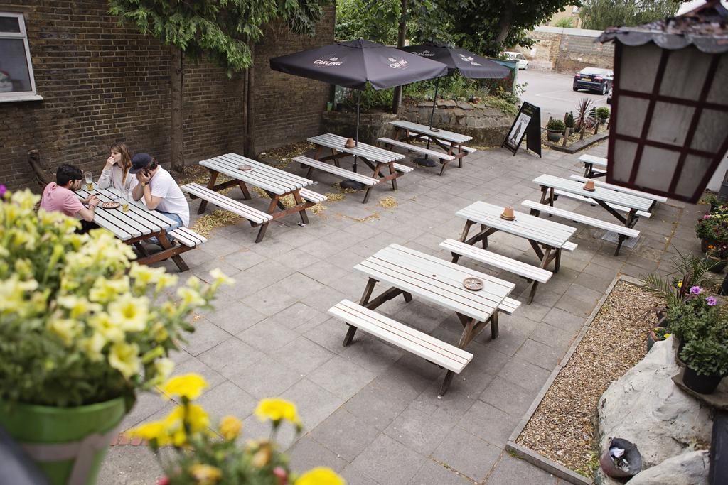 The Milford Arms Inn