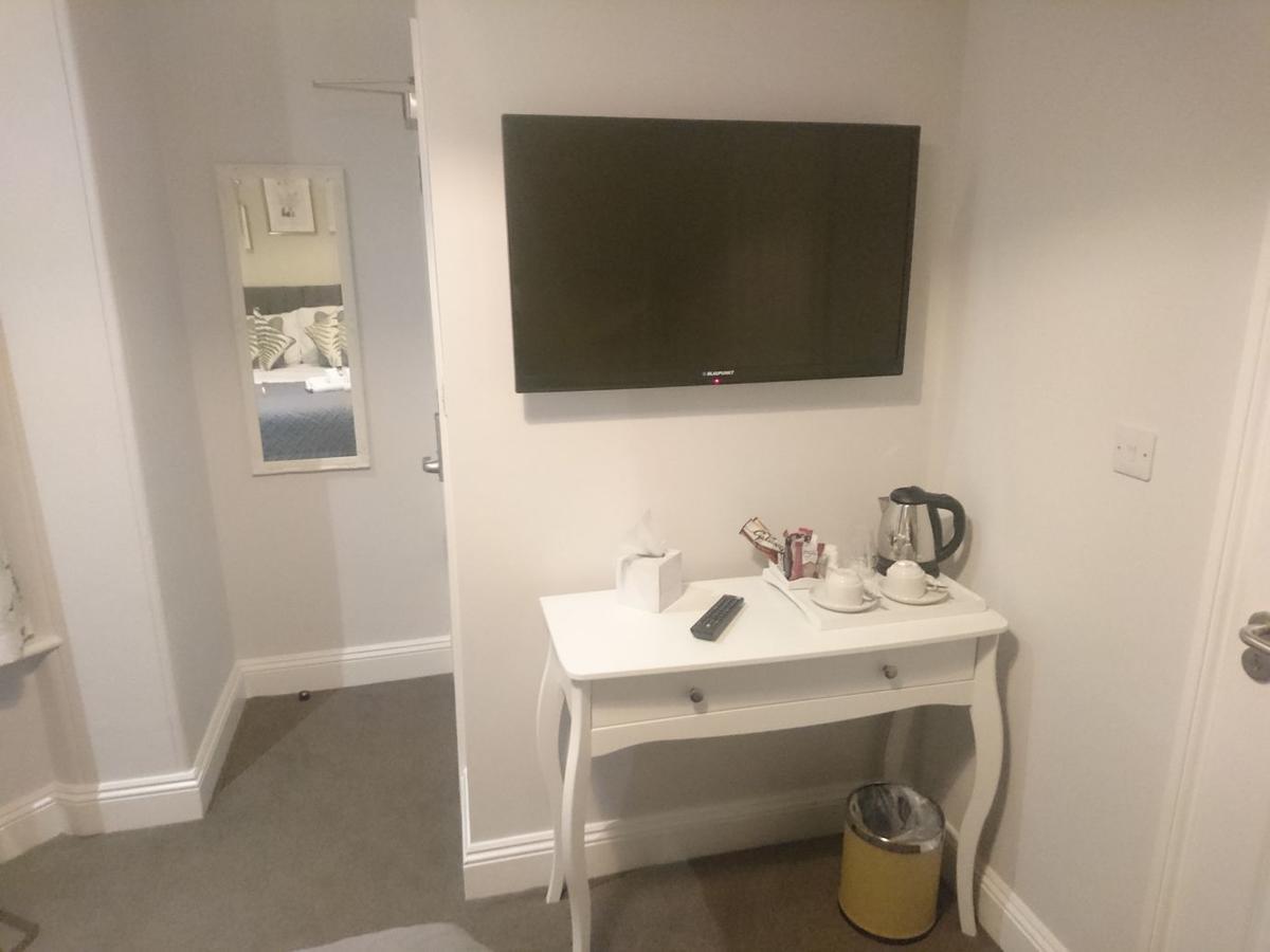 The Milford Arms 3* Hounslow