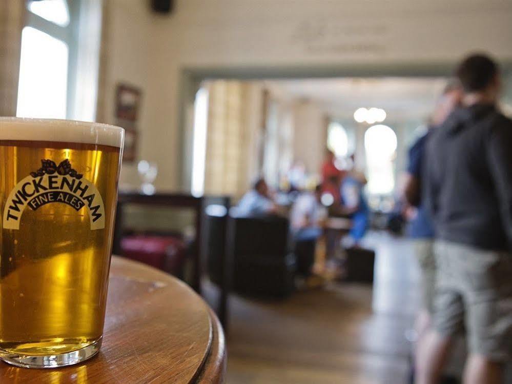 The Milford Arms Inn 3*